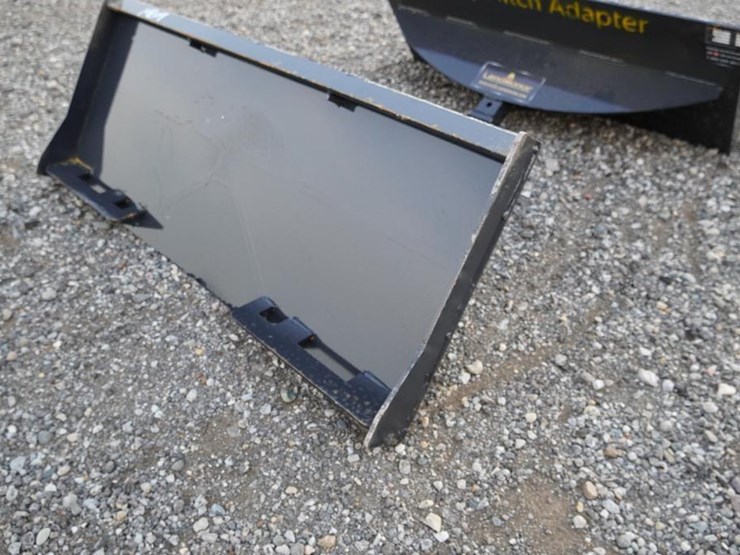 #1365-•-unused-landhonor-skid-steer-utility-hitch-adapter-attachment-image-3