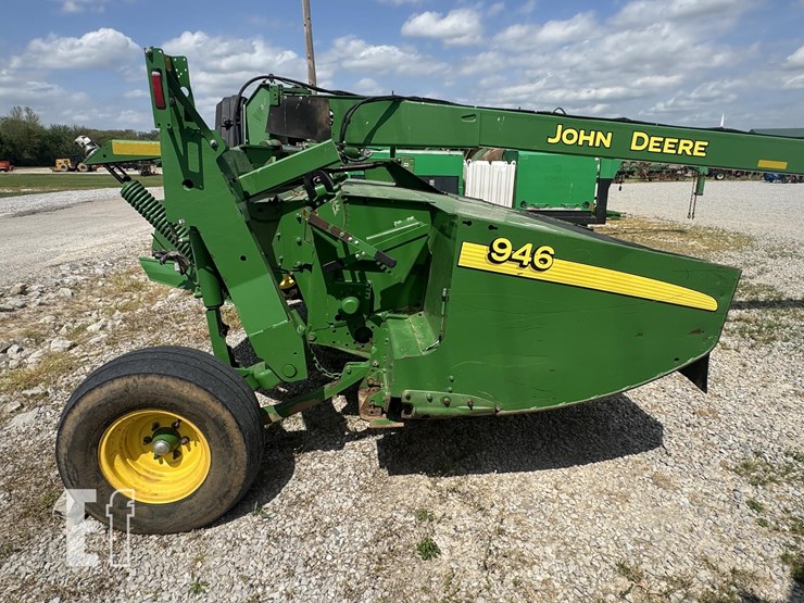 john-deere-946-image-10