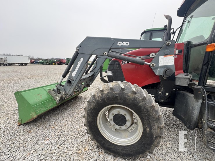 case-ih-farmall-120a-image-12