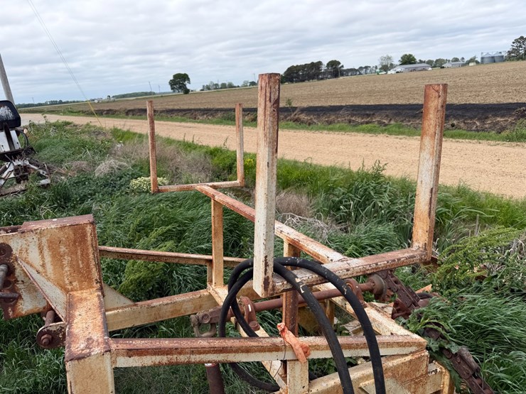 #45268-•-levee-trencher-image-12