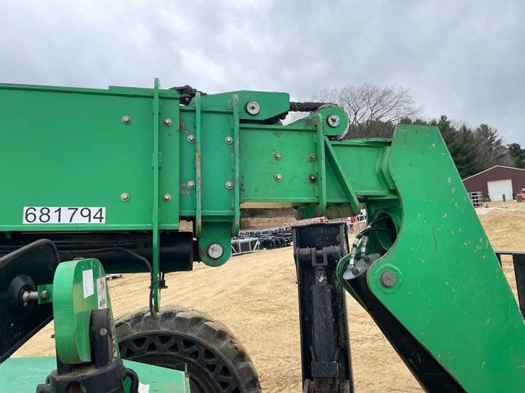 2015-sky-trak-10054-image-25