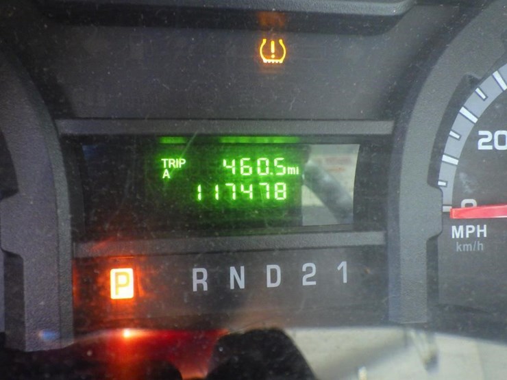 2011-ford-cargo-image-14