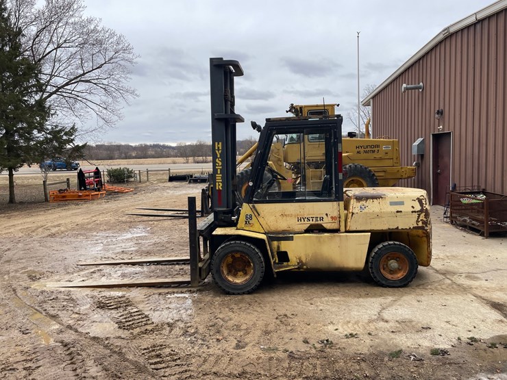 #7518-•-hyster-x110xl-forklift-image-8