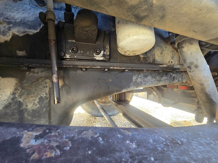 1996-peterbilt-377-image-50