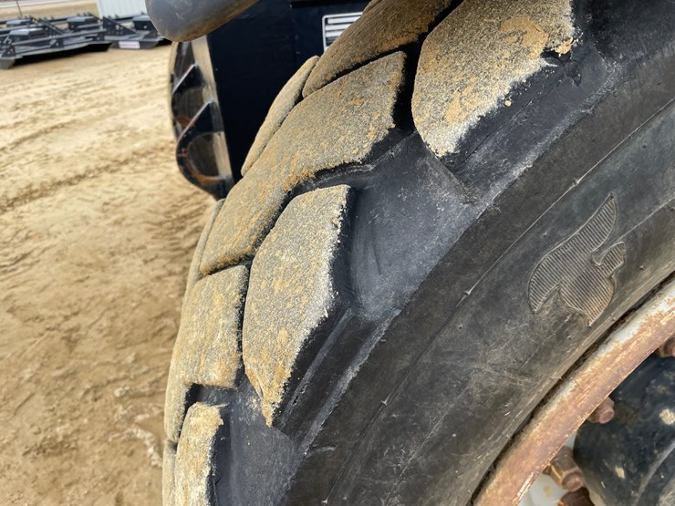 2014-jlg-g9-43a-image-71