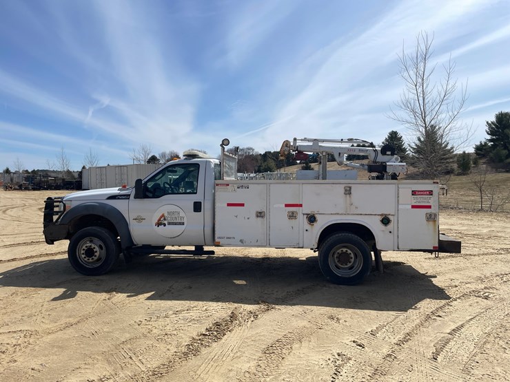 2011-ford-f550-image-8