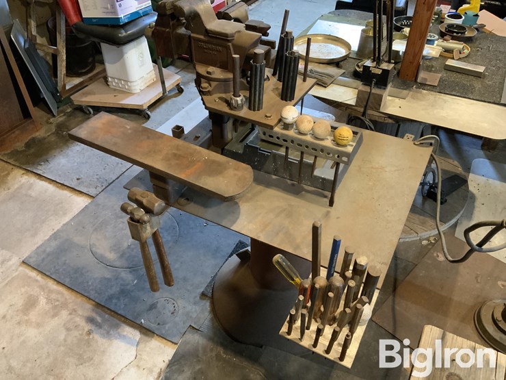 welder-work-station-image-5