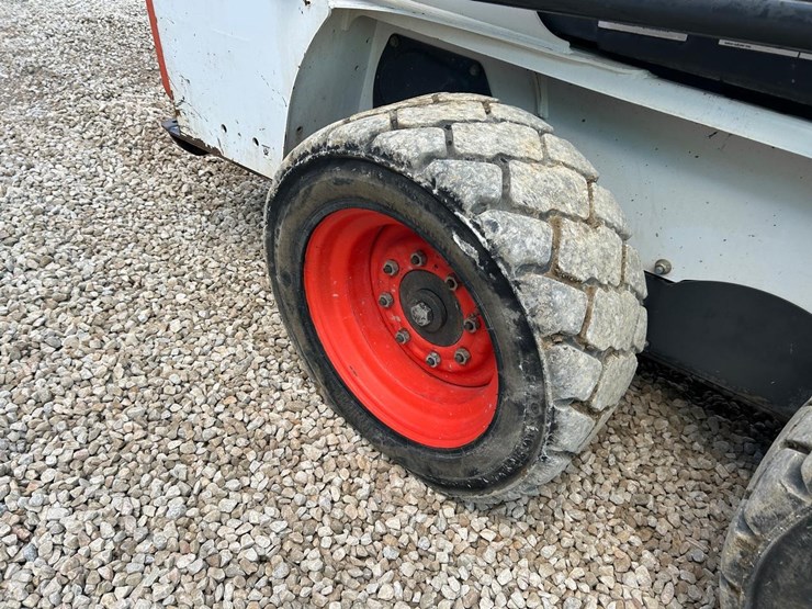 bobcat-s450-image-13