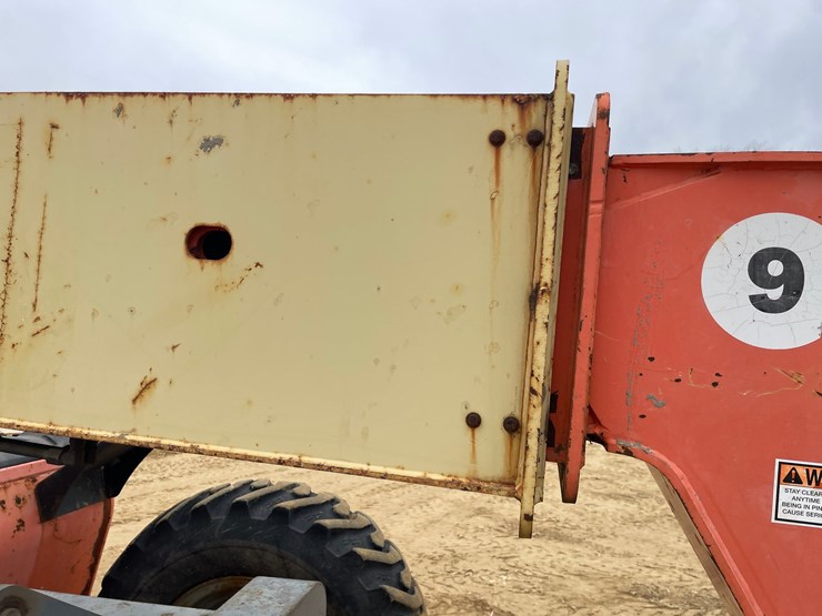 2005-jlg-g9-43a-image-27