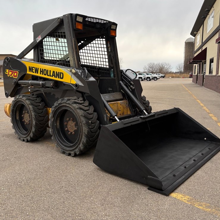 2006 NEW HOLLAND L170