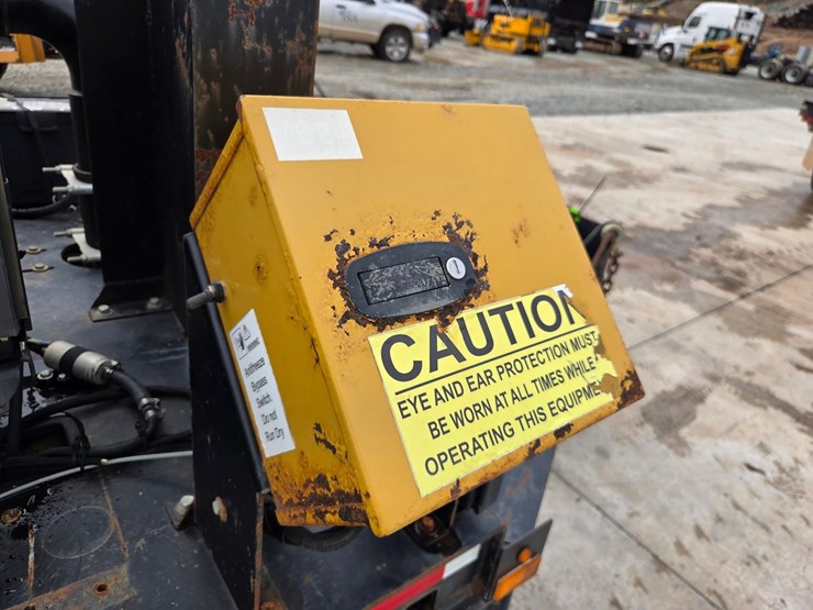 2019-massey-ferguson-8-image-22