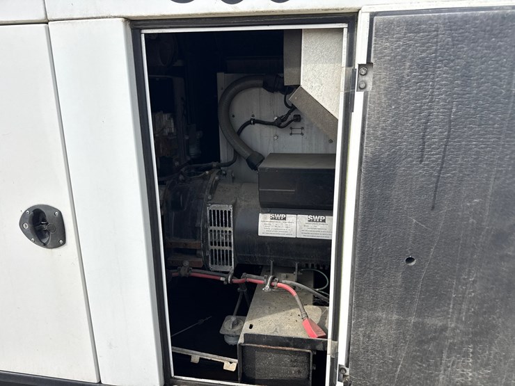 massey-ferguson-8-image-16