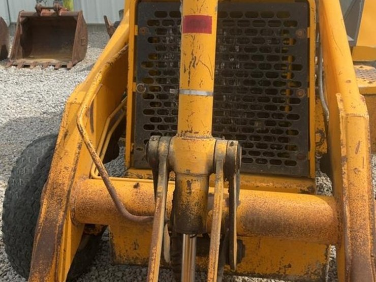 john-deere-310d-image-43