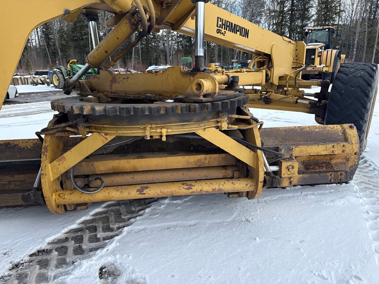 2019-champion-780a-image-23