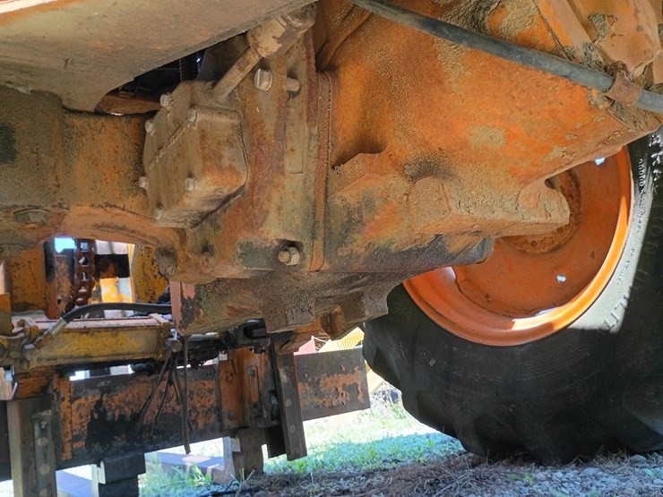 1979-case-586c-image-44