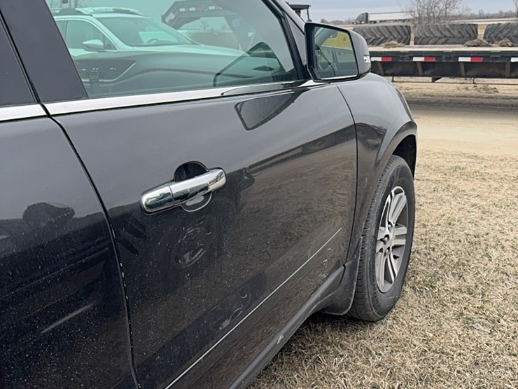 2017-chevrolet-traverse-image-9