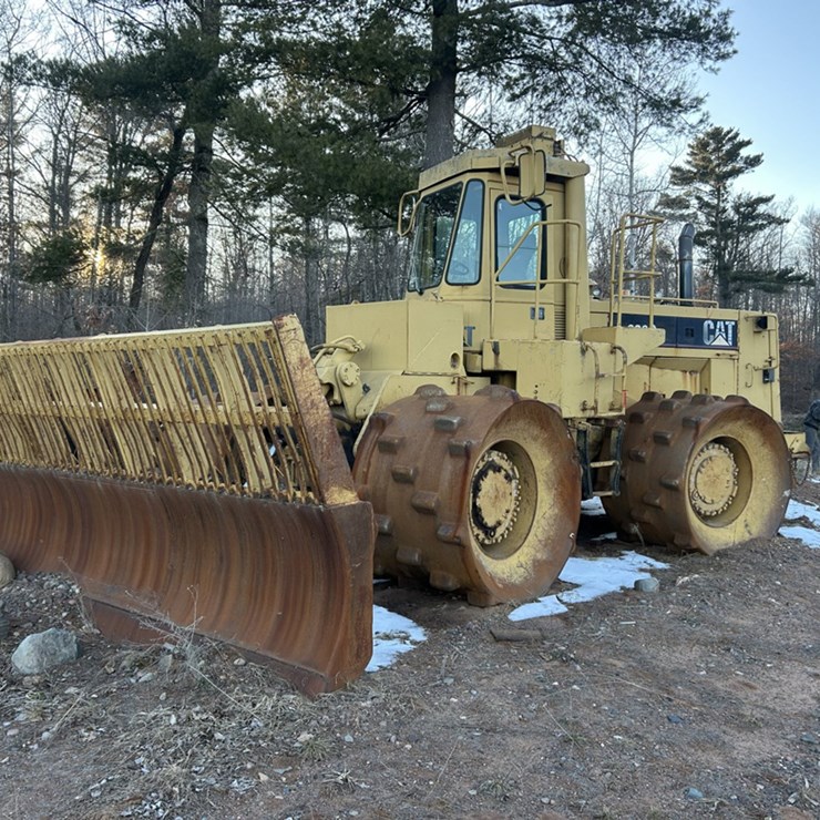 CATERPILLAR 826C