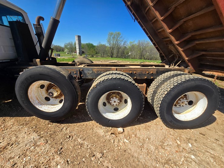 1994-mack-rd690s-image-83