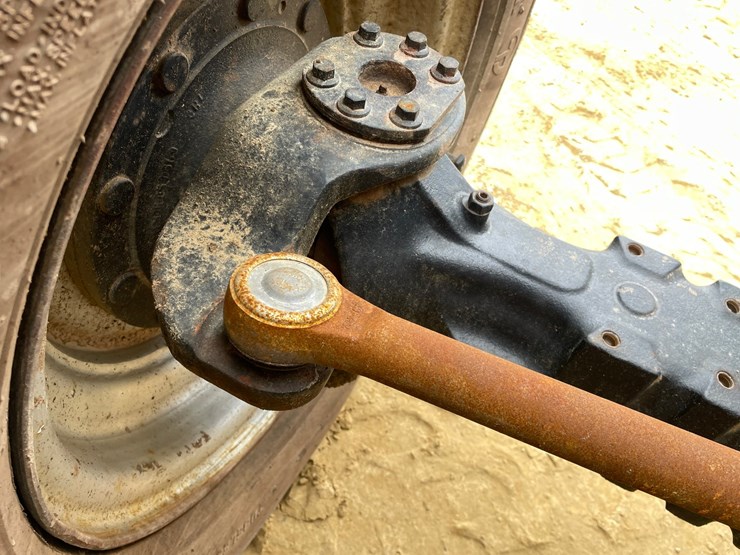 2012-jlg-g6-42a-image-45