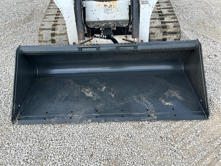 2022-bobcat-t770-image-9