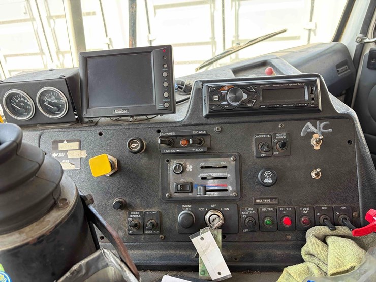 2005-autocar-xpeditor-image-14