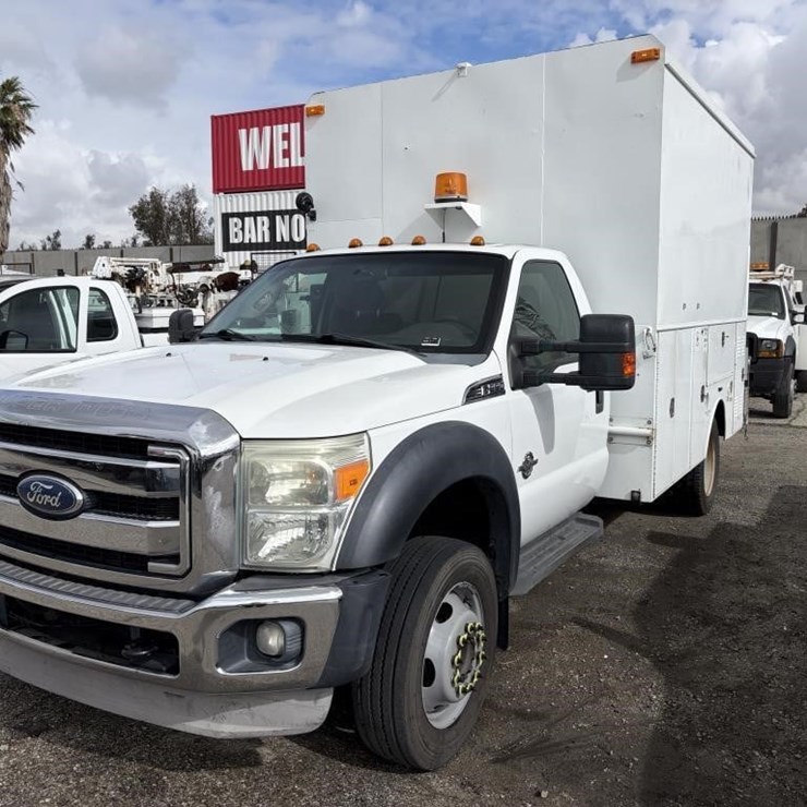 2012 FORD F550