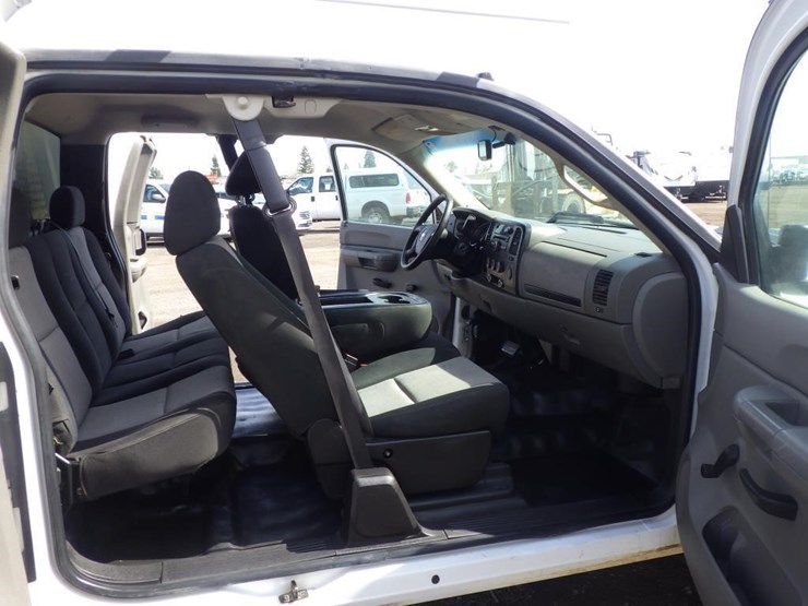 2008-chevrolet-3500hd-image-6