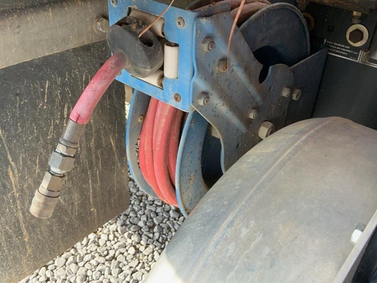 2021-peterbilt-337-image-71