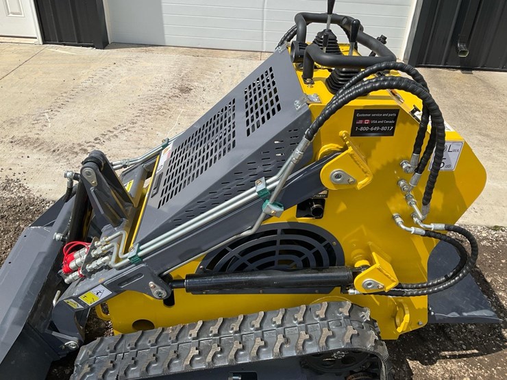 #1000-•-unused-land-honor-t460-mini-skid-steer-image-12