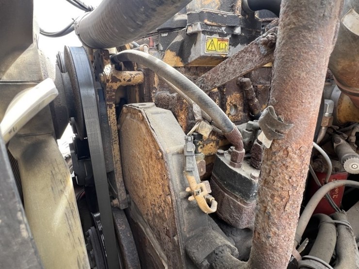 2007-sterling-l9500-image-36