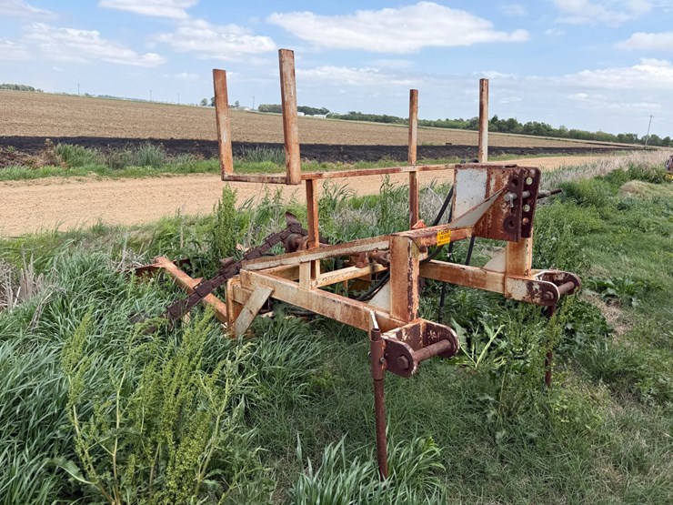 #45268-•-levee-trencher-image-2