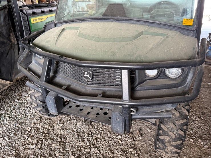 john-deere-gator-image-25