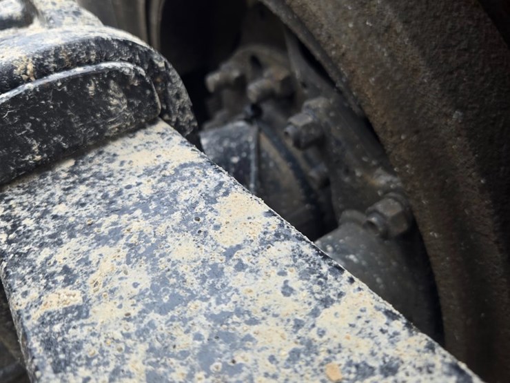 2000-peterbilt-379-image-82