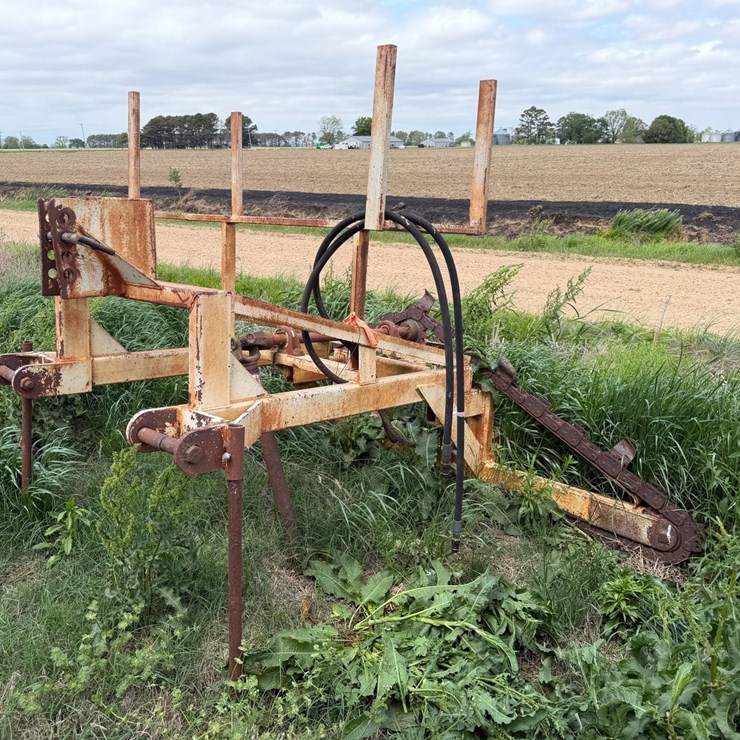 #45268 • Levee Trencher