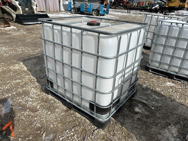 water-tank-tote-image-3