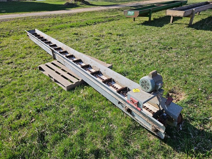 #559-•-loyal-20'-elevator-image-1