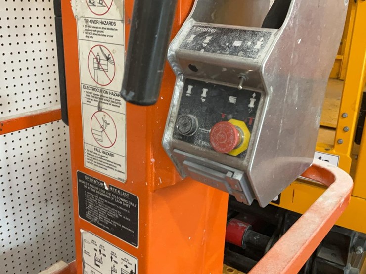 #314-•-2018-snorkel-tm12e-manlift-image-12