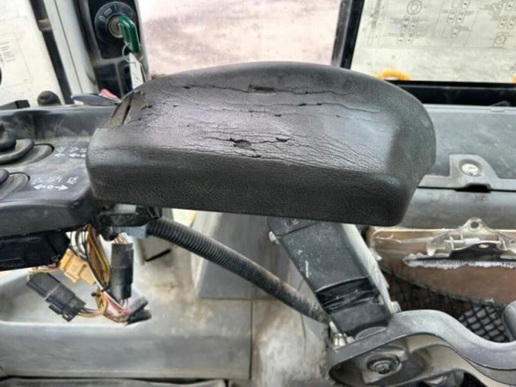 2012-volvo-l220g-image-62