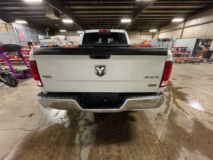 2012-dodge-3500-image-6