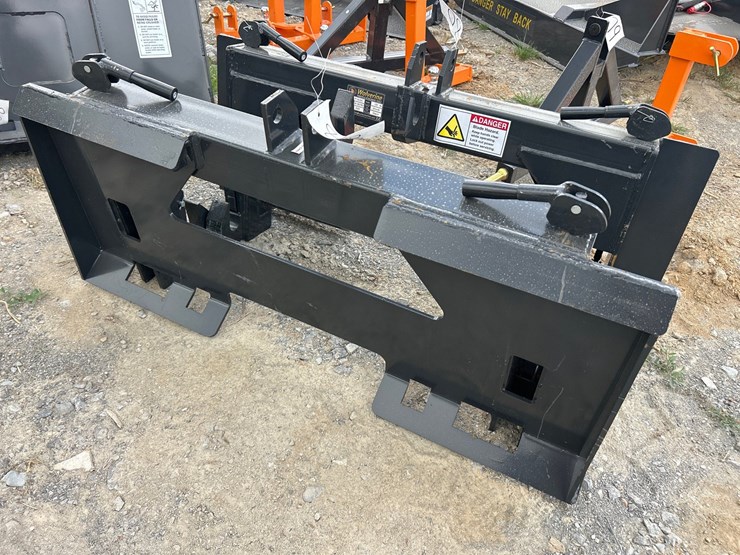 #81-•-skid-steer-to-3pt-quick-hitch-adapter-image-2