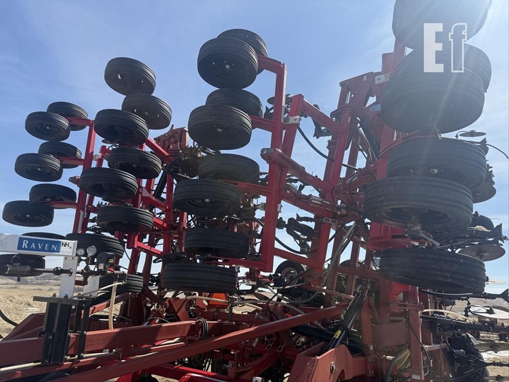 2011-case-ih-3430-image-57