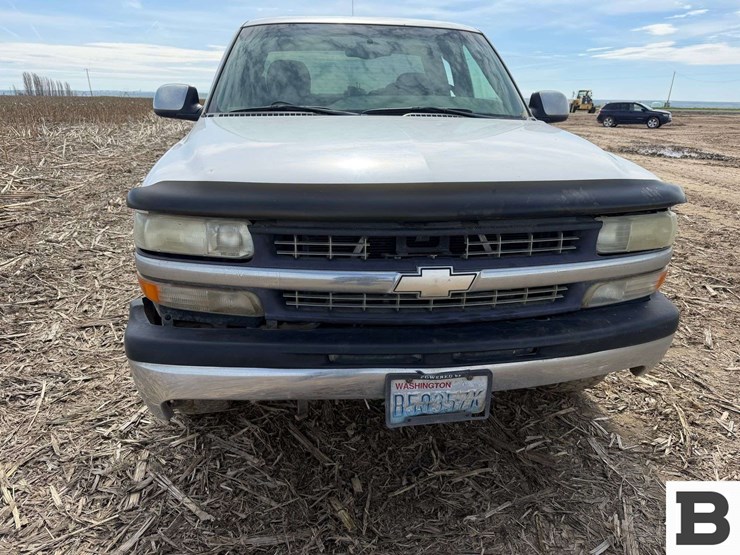 2002-chevrolet-silverado-1500-image-9