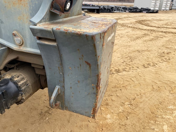 2005-jlg-g9-43a-image-17