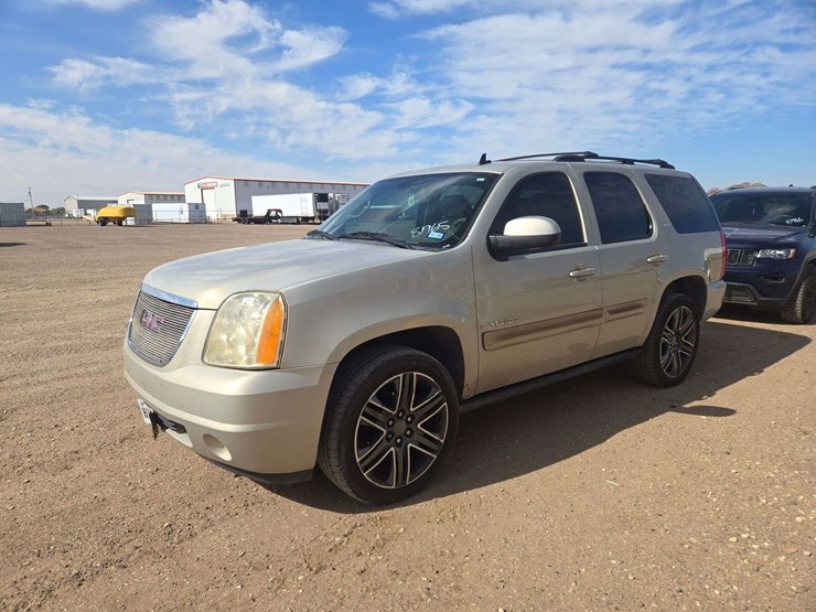 2009-gmc-yukon-slt-image-1