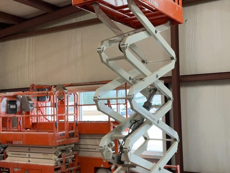 #430-•-2023-snorkel-19'-scissor-lift-image-25