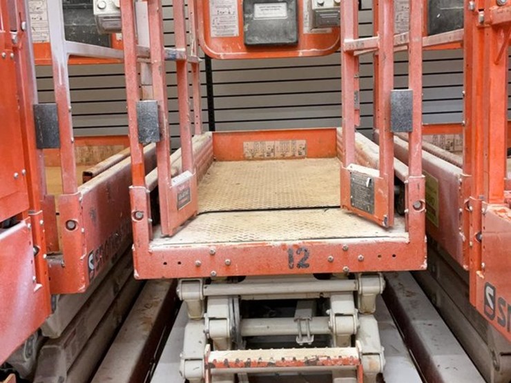 #418-•-2019-snorkel-19'-scissor-lift-#12-image-1