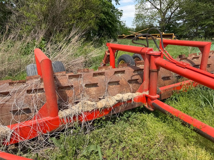 #45280-•-fair-oaks-mfg-20'-stubble-roller-image-32