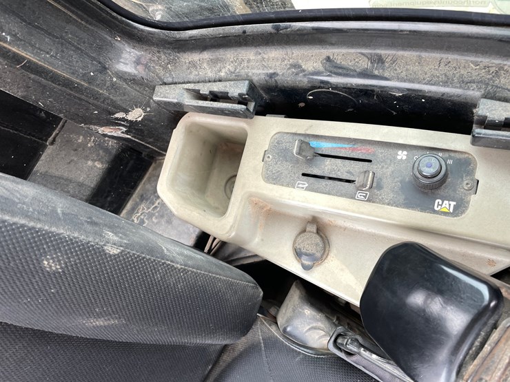 2014-caterpillar-303.5-image-51