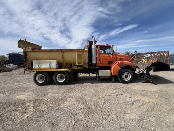 2007-sterling-l9500-image-6