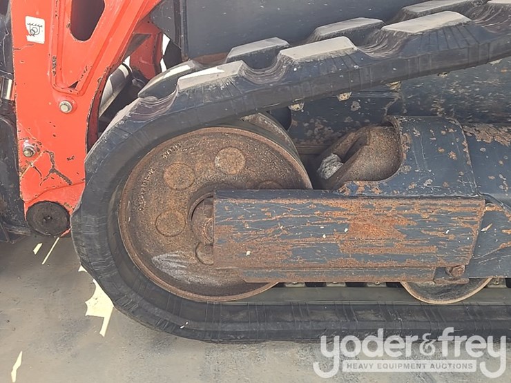 2020-kubota-svl65-2-image-14